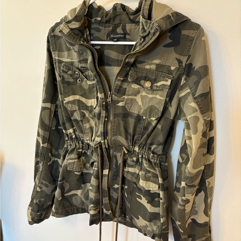 Windsor Hidden Attraction Camouflage Jacket - Picture 8 of 9